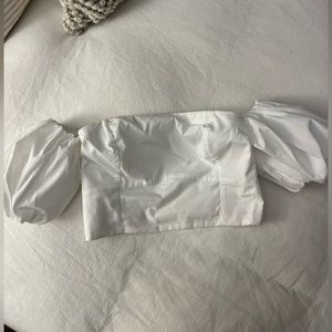 Abercrombie off-the shoulder poplin top